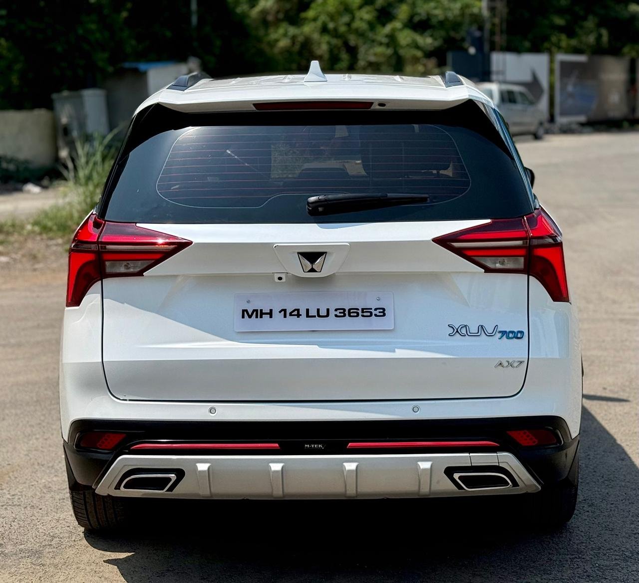 XUV700 Ax7